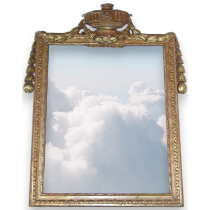  Miroir Louis XVI, fronton cassolette. sur  Moinat SA  - Antiquités décoration