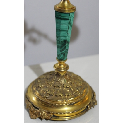  Paire de bougeoirs, en vermeil et malachite. sur  Moinat SA  - Antiquités décoration