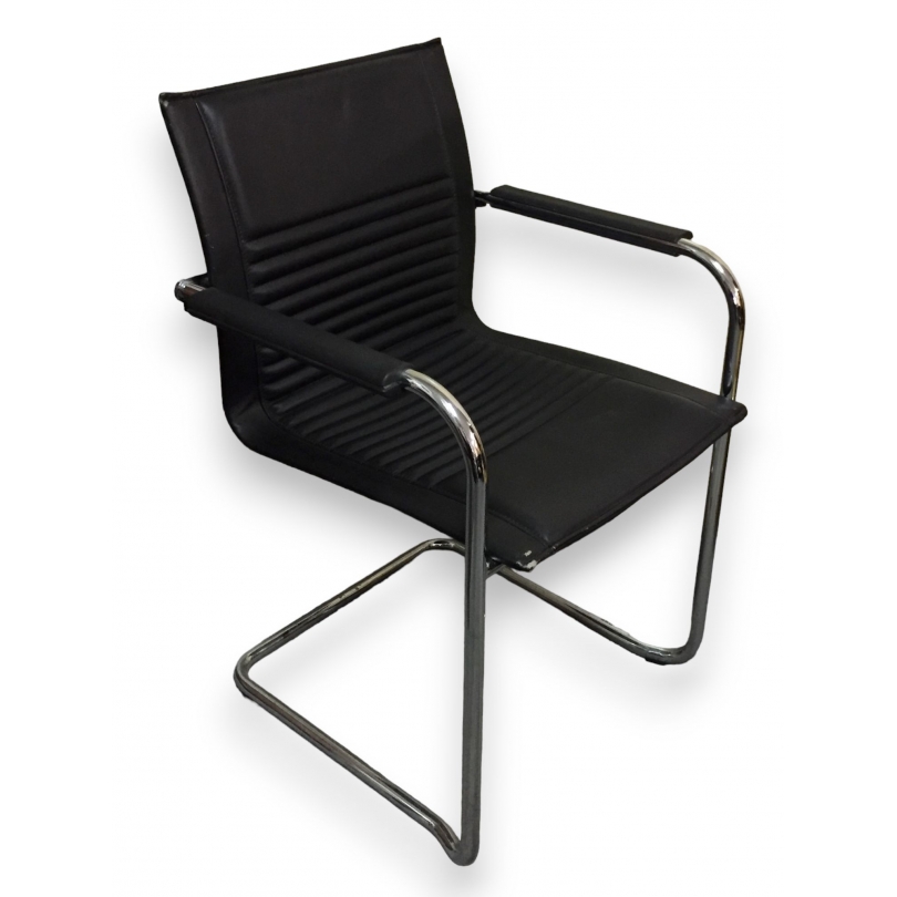 Fauteuil cuir noir par ART COLLECTION