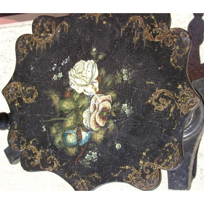  Paire de petites tables noires sur  Moinat SA  - Antiquités décoration