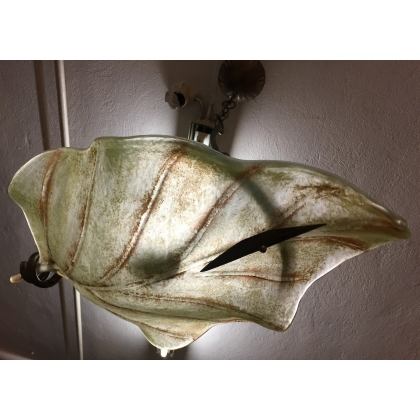 Suspension \"Feuille\" en verre et fer doré