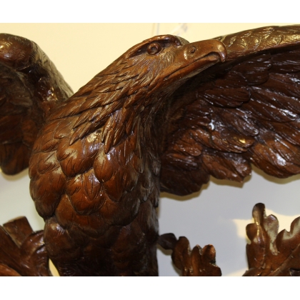 Dessus de porte sculpté \"Aigle et mouflon\"