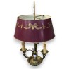  Lampe Bouillotte style Louis XVI abat-jour rouge sur  Moinat SA  - Antiquités décoration