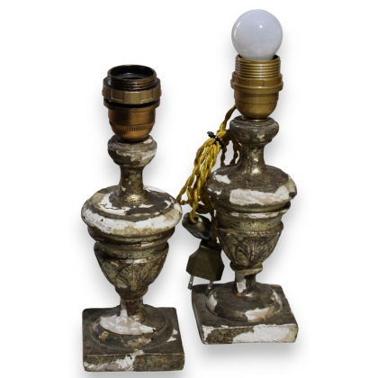 Paire de petites lampes en bois doré sur  Moinat SA  - Antiquités décoration