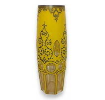 Vase de bohème, cristal taillé jaune avec overlay