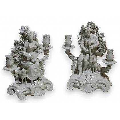 Pair of Chelsea porcelain candlesticks from Moinat SA – Antiques and home décor