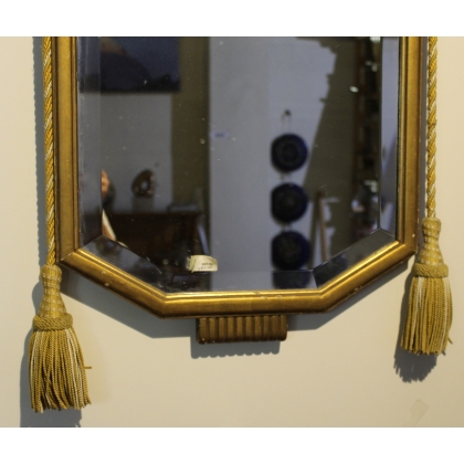  Miroir rectangulaire doré orné de passementerie sur  Moinat SA  - Antiquités décoration