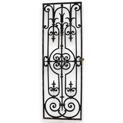  Grille en fonte sur  Moinat SA  - Antiquités décoration