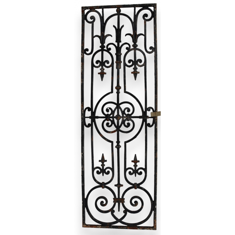 Cast-iron grating at  Moinat SA  - Antiques and home décor