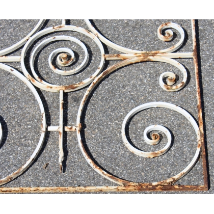 Square wrought-iron grille, painted white, from  Moinat SA  - Antiques and home décor