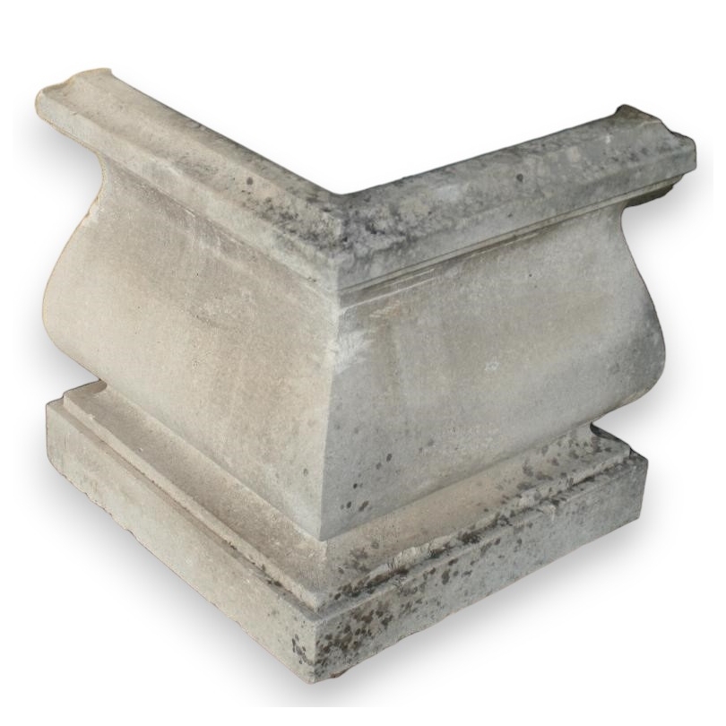 Stone plinth at  Moinat SA  - Antiques and home décor