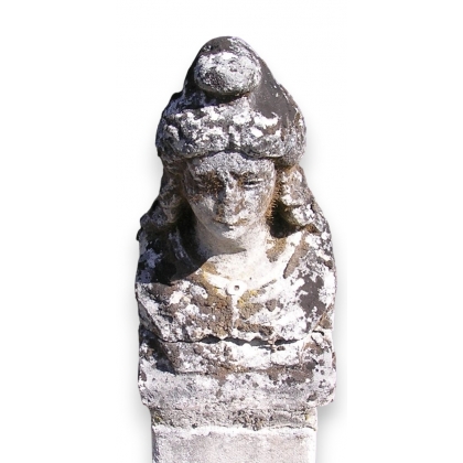 Sculpture en pierre "Marianne"