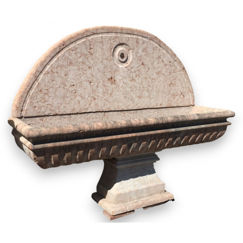 Large wall fountain in pink marble, with fluted decoration, by  Moinat SA  - Antiques and home décor