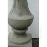  Pillier balustre en ciment sur  Moinat SA  - Antiquités décoration