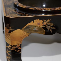 Moinat SA 出品的黑色与金色漆艺插花架 - 古董与装饰品