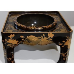 Moinat SA 出品的黑色与金色漆艺插花架 - 古董与装饰品