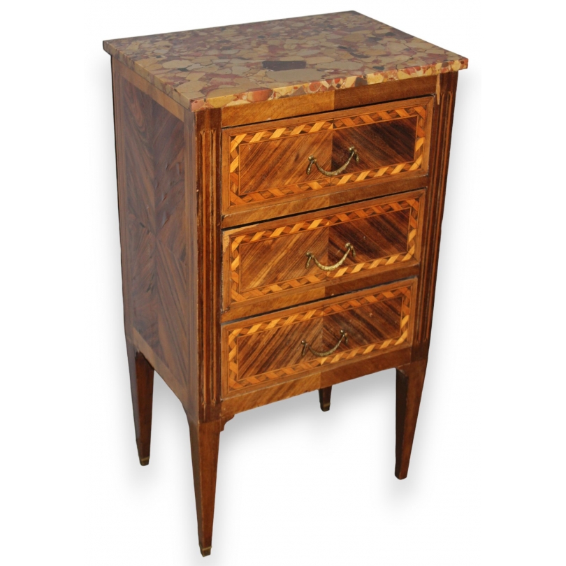  Petite commode italienne à 3 tiroirs sur  Moinat SA  - Antiquités décoration