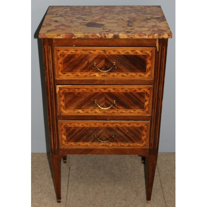  Petite commode italienne à 3 tiroirs sur  Moinat SA  - Antiquités décoration