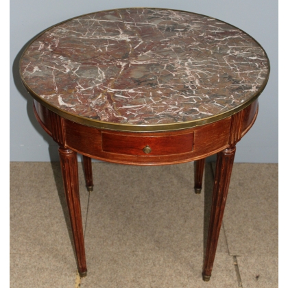  Table bouillotte Louis XVI à 4 pieds sur  Moinat SA  - Antiquités décoration