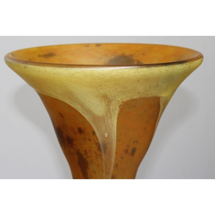  Lampe en pâte de verre et fer forgé SCHNEIDER sur  Moinat SA  - Antiquités décoration
