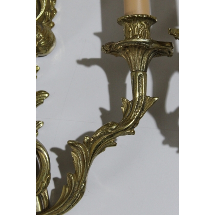  Paire d'appliques style Louis XV à 2 lumières sur  Moinat SA  - Antiquités décoration