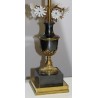  Lampe en bronze et fleurs en porcelaine sur  Moinat SA  - Antiquités décoration