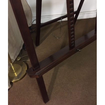 Double mahogany easel at  Moinat SA  - Antiques and home décor
