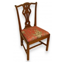Suite de 8 chaises anglaises chippendale