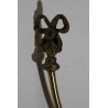Swan-neck kiss with bow motif at Moinat SA – Antiques and home décor