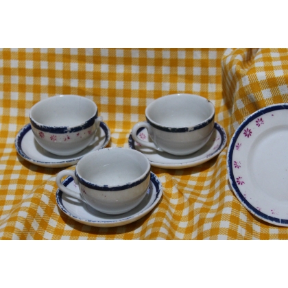 Service à thé de poupée en porcelaine