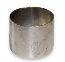 Lien de serviette en argent marqué BRIFA