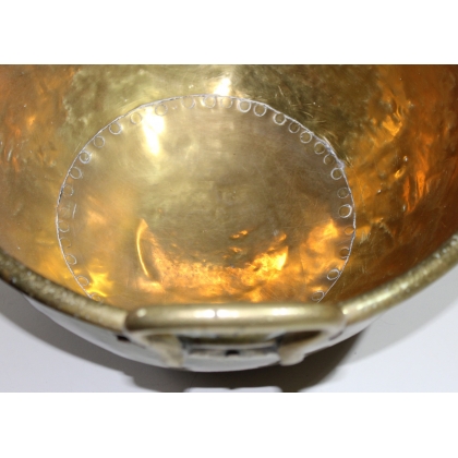 Brass basin, with a repaired, riveted base by  Moinat SA  - Antiques and decorative items