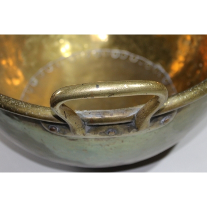 Brass basin, with a repaired, riveted base by  Moinat SA  - Antiques and decorative items