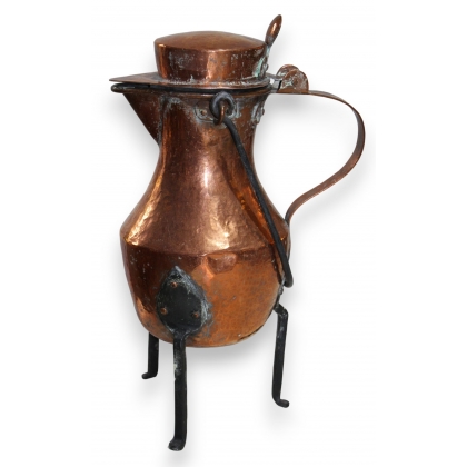 Petit coquemard en cuivre et fer forgé