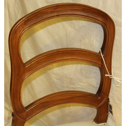 Chaise style Louis XV bernoise en noyer