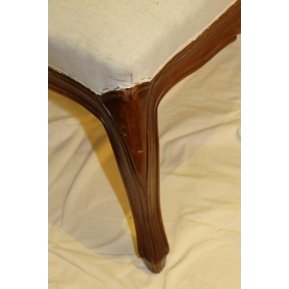 Chaise style Louis XV bernoise en noyer