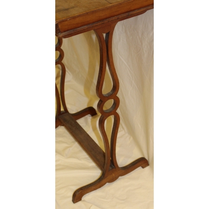 Basin worker at Moinat SA – Antiques and home décor