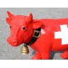 Vache en résine \"Drapeau Suisse\"