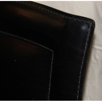 Fauteuil cuir noir Solaria de ARRBEN