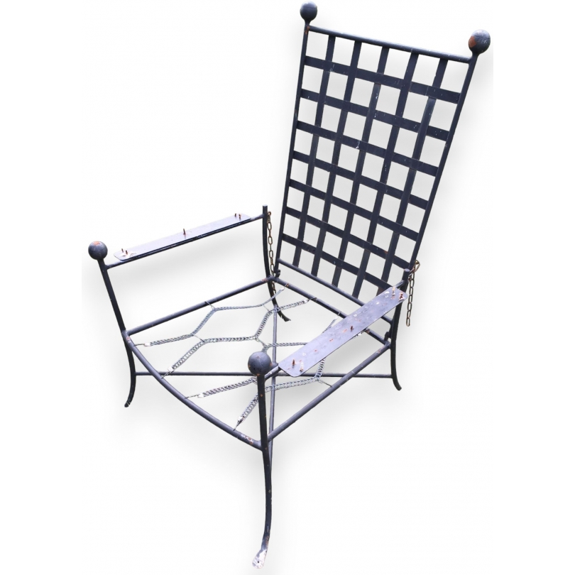 Fauteuil bas de jardin en fer forgé noir sur  Moinat SA  - Antiquités décoration