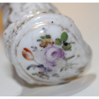 Wooden-handled parasol with porcelain knob at  Moinat SA  - Antiques and home décor