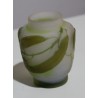  Petit vase signé GALLÉ* décor feuilles vertes sur  Moinat SA  - Antiquités décoration