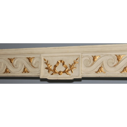 Louis XVI-style valance at  Moinat SA  - Antiques and home décor
