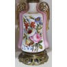  Lampe Louis-Philippe en porcelaine décor fleurs sur  Moinat SA  - Antiquités décoration