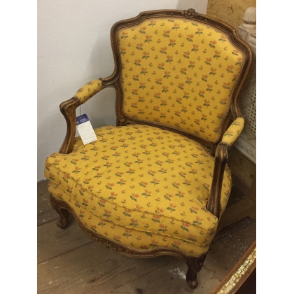 Fabric-upholstered beech armchair from Moinat SA – Antiques and home décor