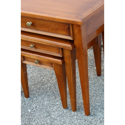  Lot de 3 tables gigognes style Directoire à tiroir sur  Moinat SA  - Antiquités décoration
