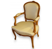 Paire de fauteuils cabriolets Louis XV