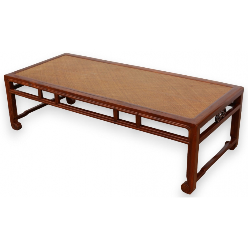 Table basse chinoise avec dessus en rotin