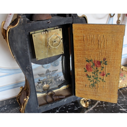 Martin lacquered sign, beige with floral design, from Moinat SA – Antiques and home décor
