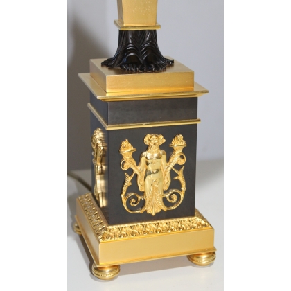  Paire de lampes en bronze doré patiné sur  Moinat SA  - Antiquités décoration